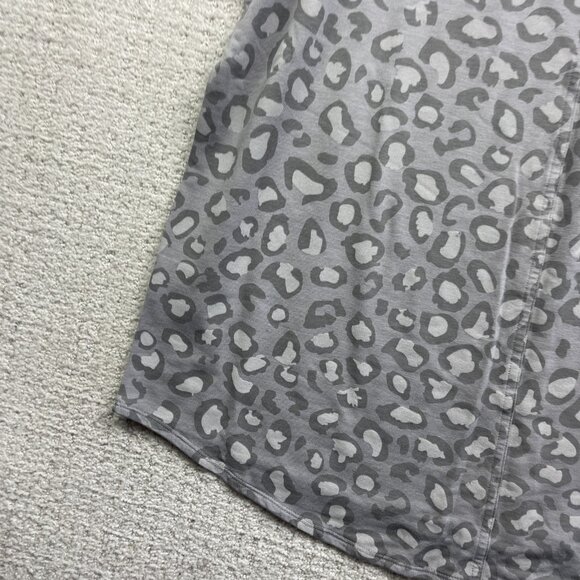 Tuff Athletics Women's XXL Grey Workout Tee Leopard Camo AOP Short Sleeve - Picture 11 of 14